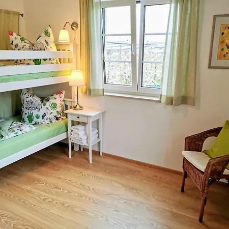 Vogel - Helle Und Lichtdurchflutete Maisonette-ferienwohnung
