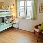 Vogel - Helle Und Lichtdurchflutete Maisonette-ferienwohnung